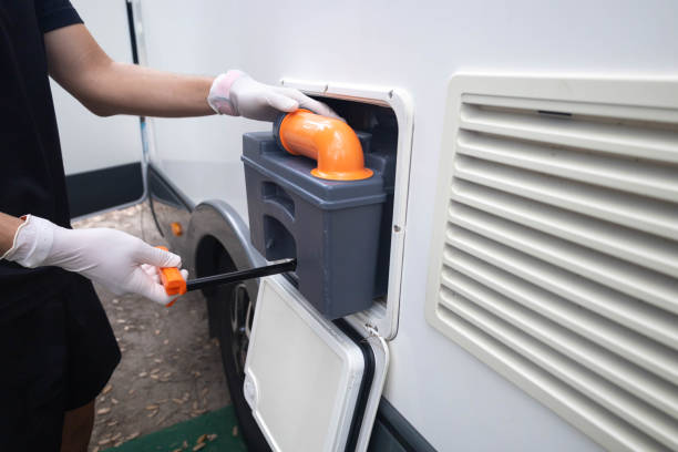 Best Portable toilet rental cost  in Greenfield, WI